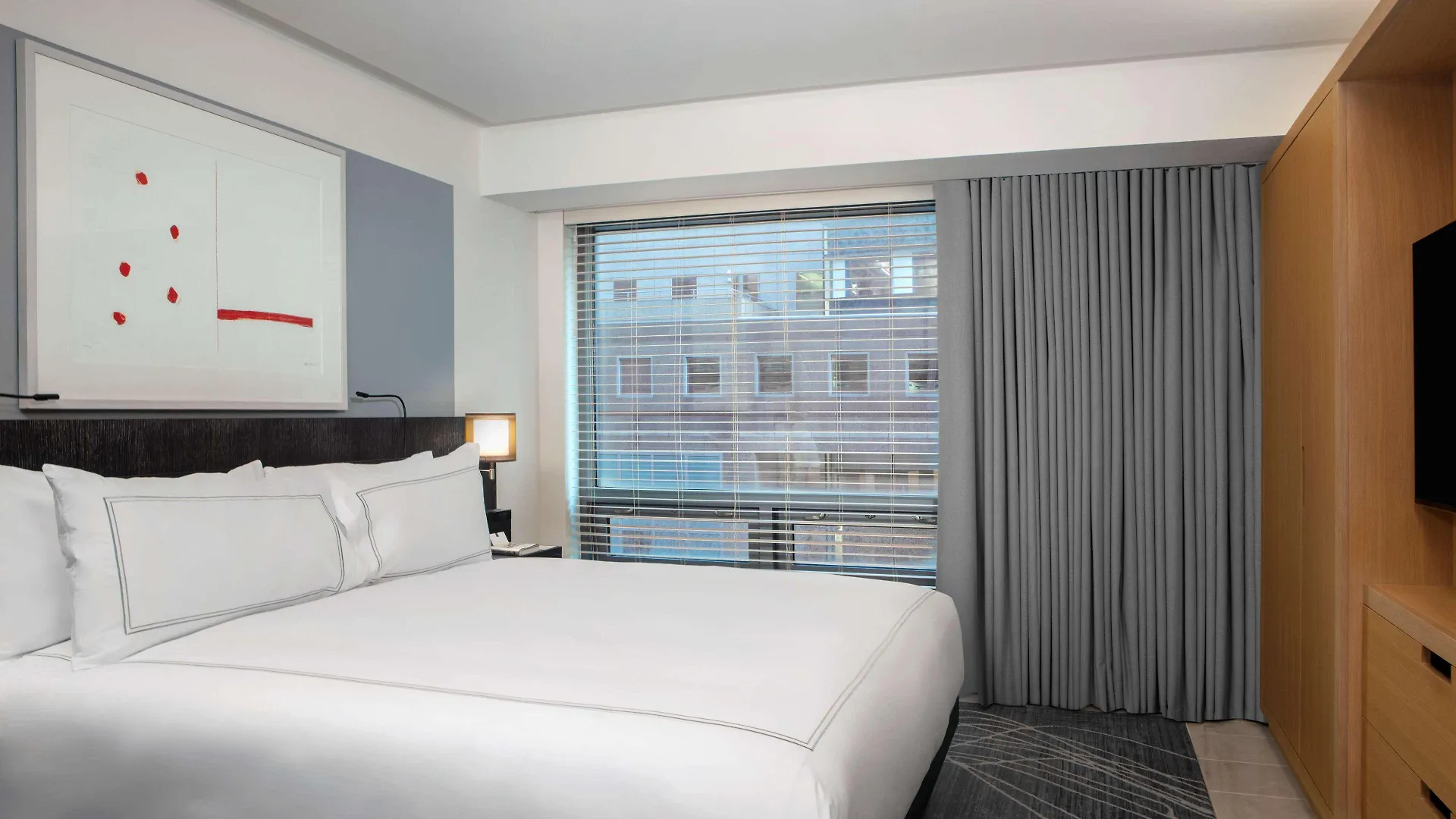 Conrad New York Downtown Hotel