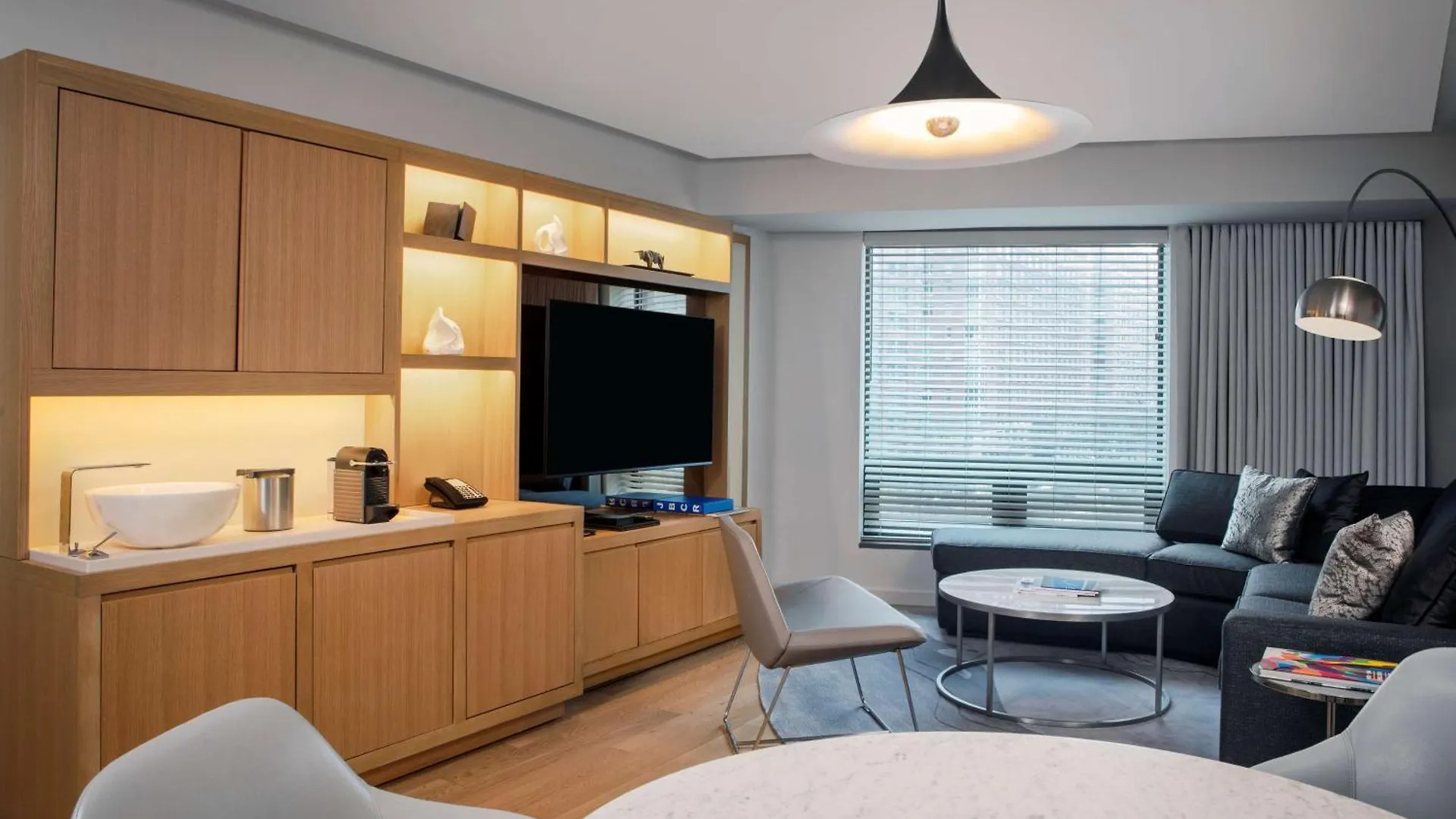 מלון Conrad New York Downtown