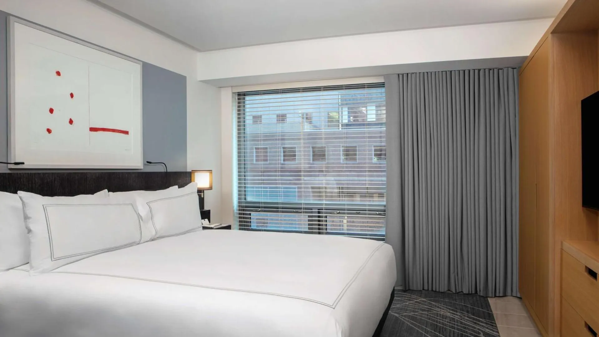 Conrad New York Downtown Hotel
