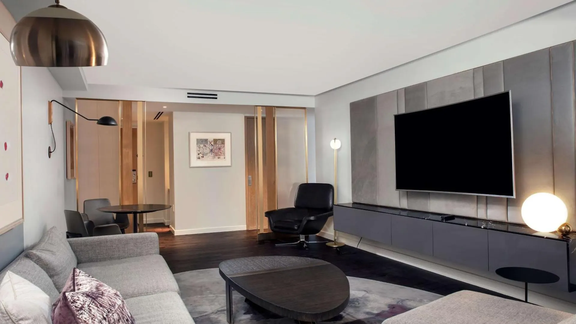 Conrad New York Downtown Hotel